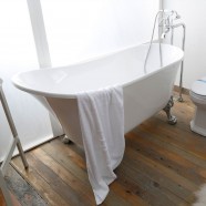 63 In Clawfoot Freestanding Bathtub - Pure White (DK-PW-1675W)